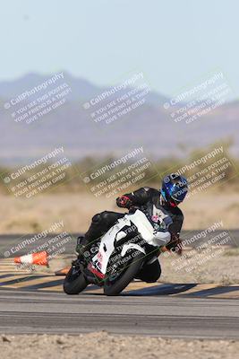 media/Dec-04-2025-Racers Edge (Thu) [[5ebc9f124d]]/3-B Group/2-Session 1 (Turn 4 Entry)/